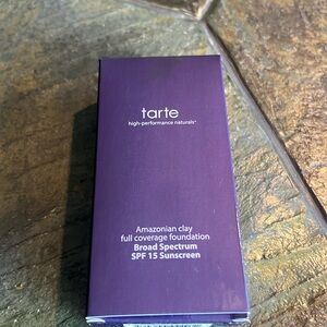 Tarte Amazonian Clay full coverage foundation light-medium sand